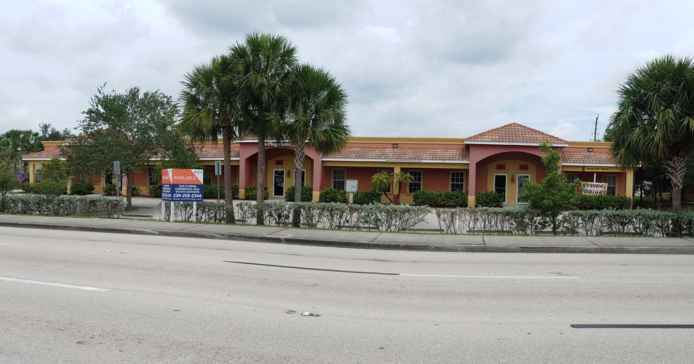 5598 8th Street West, Lehigh Acres, FL 33971